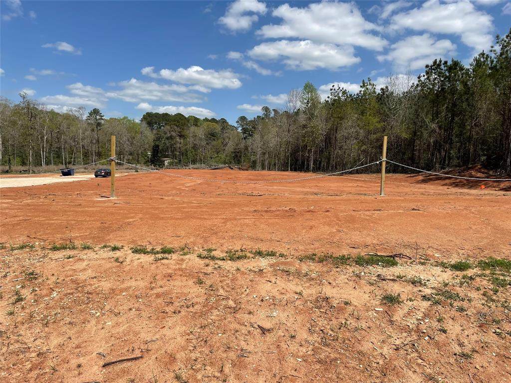 7050 Us Hwy 190 W - Photo 1