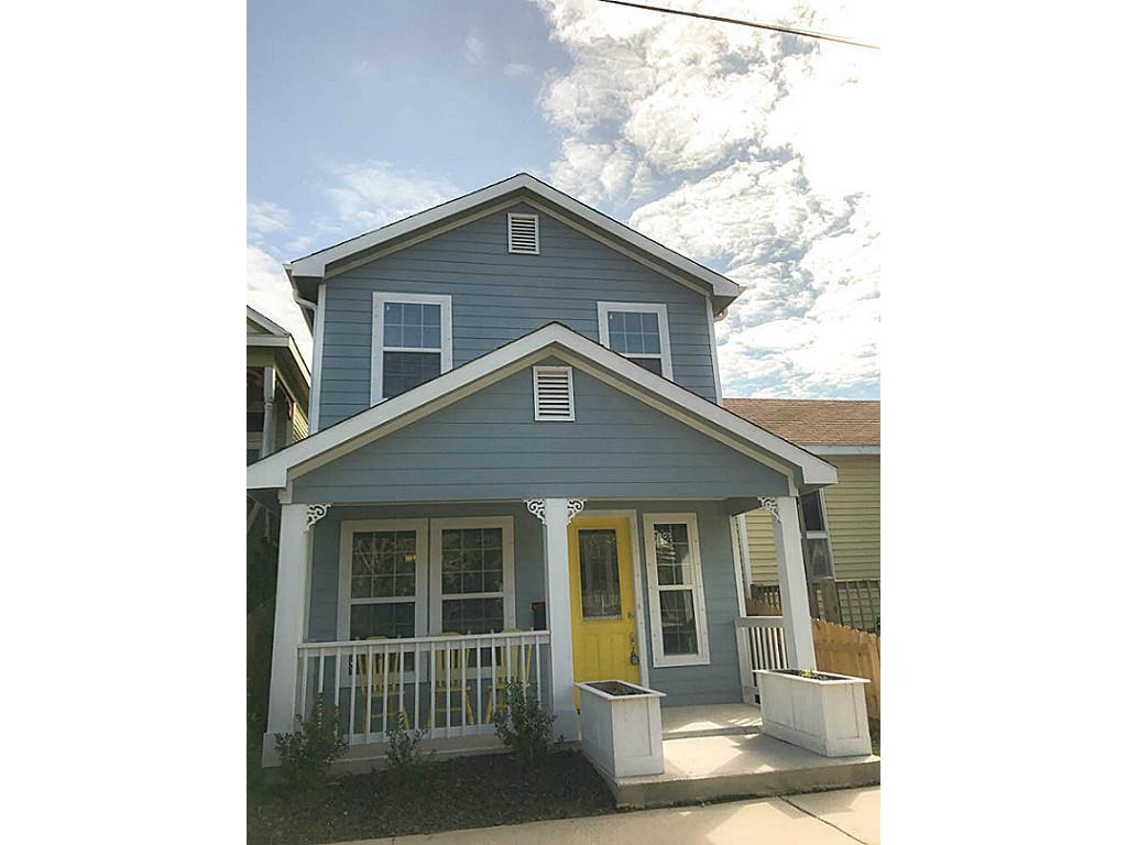 2821 Avenue Q - Photo 1
