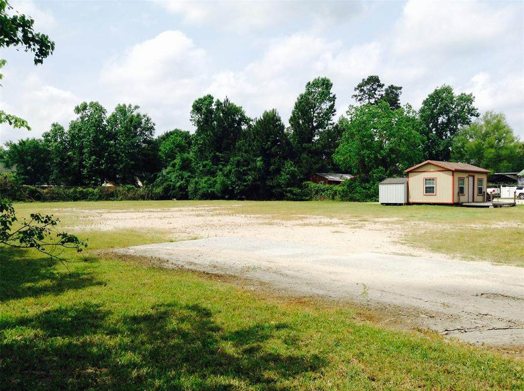 7307 Fm 1488 - Photo 1