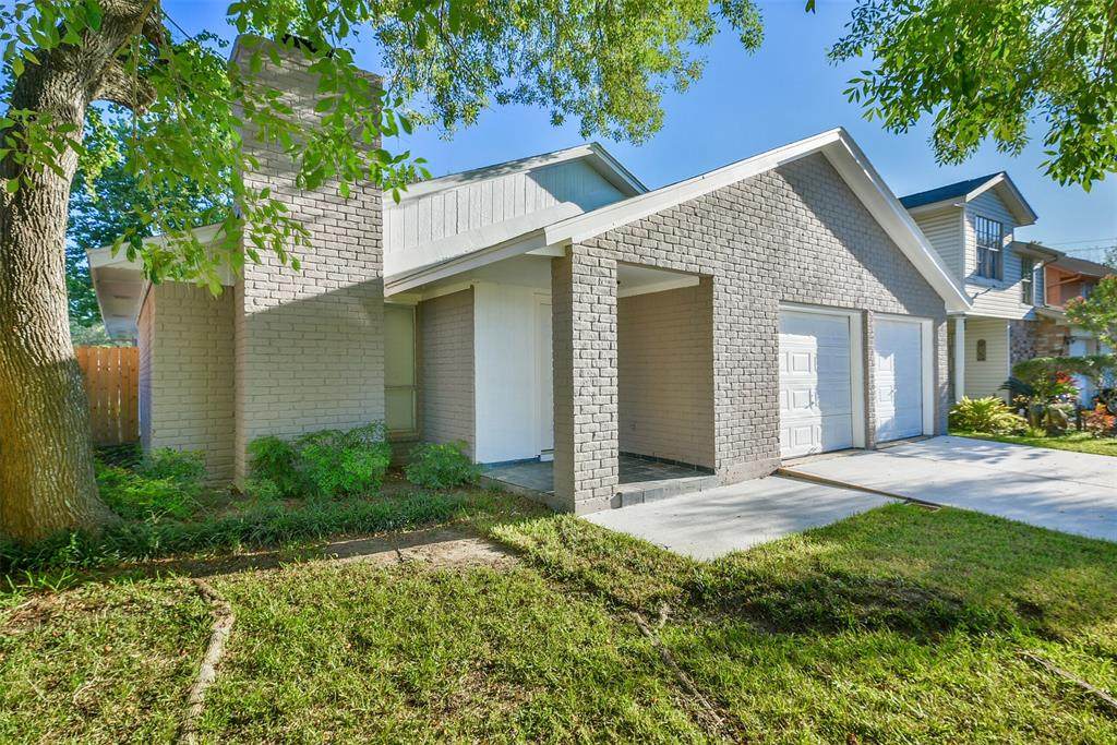 10914 Kirkridge Drive - Photo 1