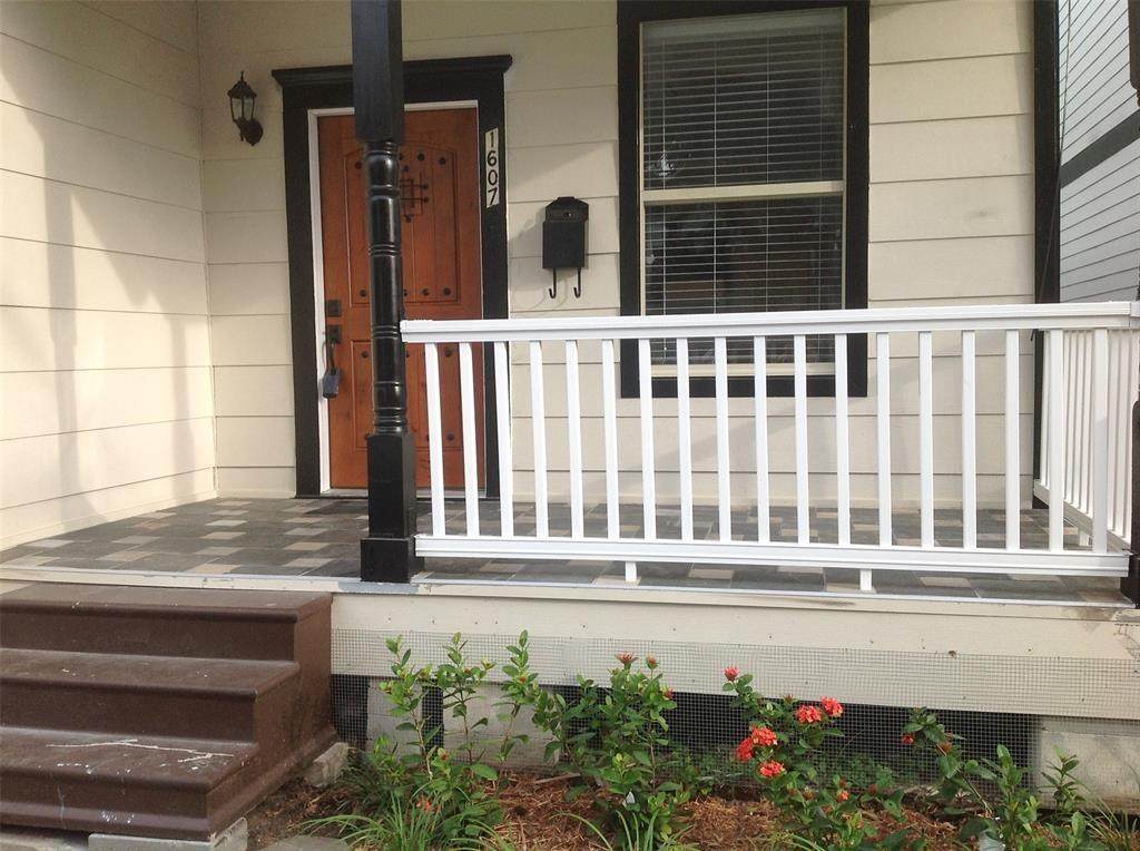 1607 Saint Charles Street - Photo 1