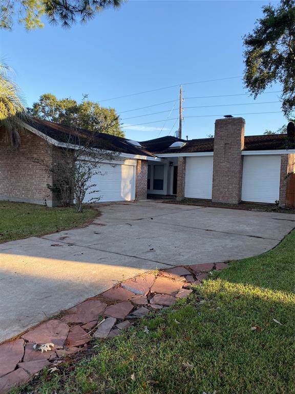 4814 Whispering Falls Drive - Photo 1