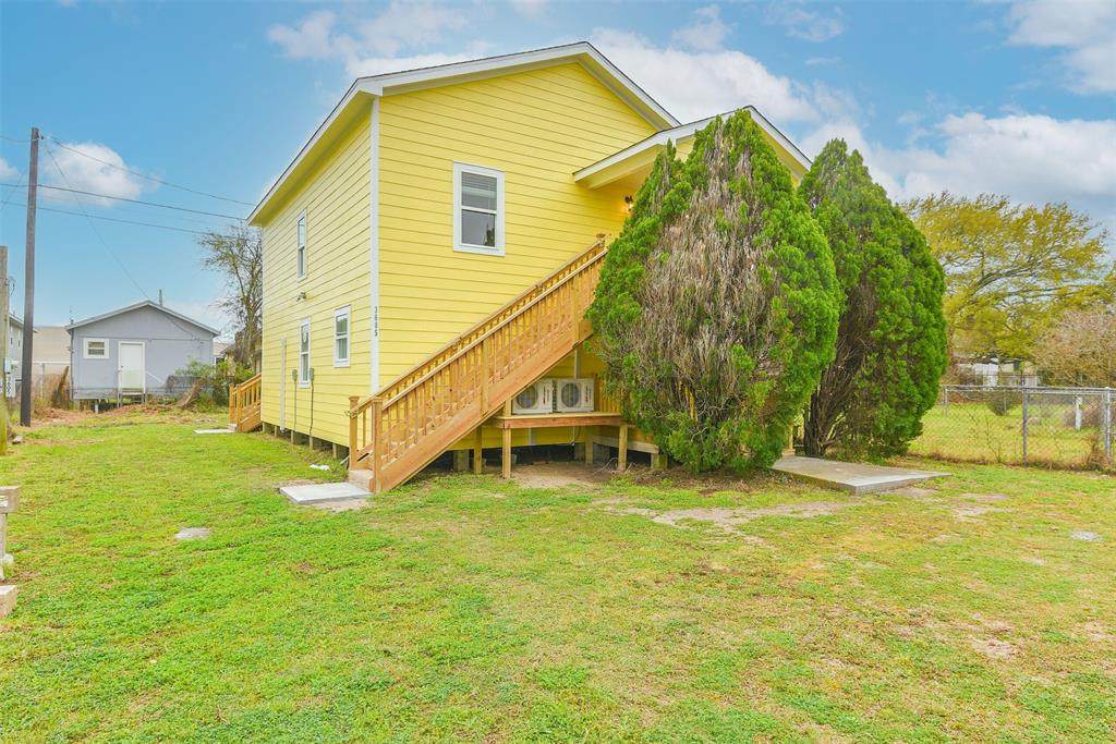 3605 Avenue M - Photo 1