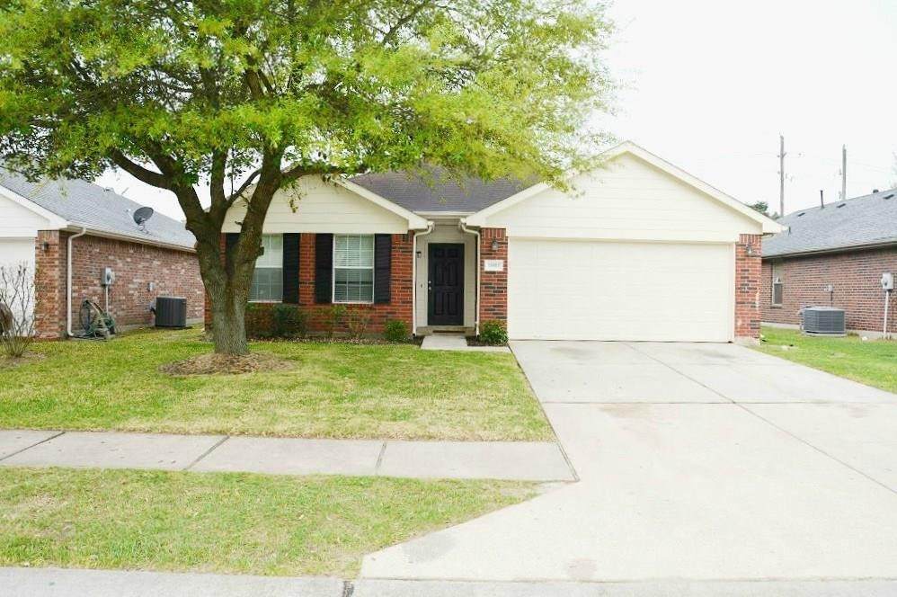 10011 Park Place Drive - Photo 1