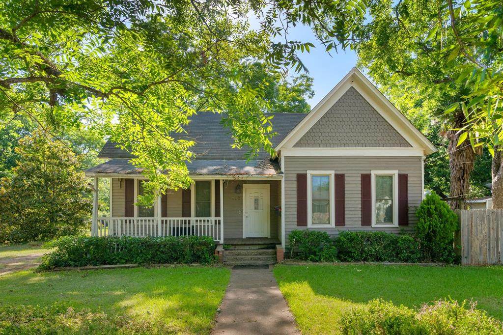 410 4th Street - Photo 1