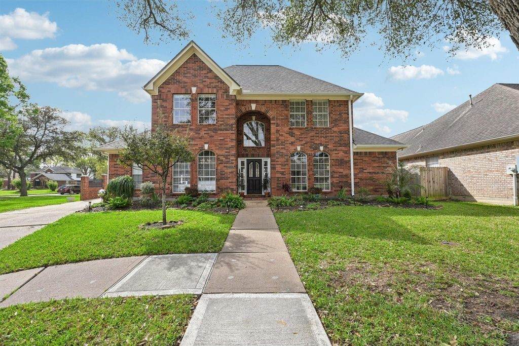 2202 Castle Bay Drive - Photo 1