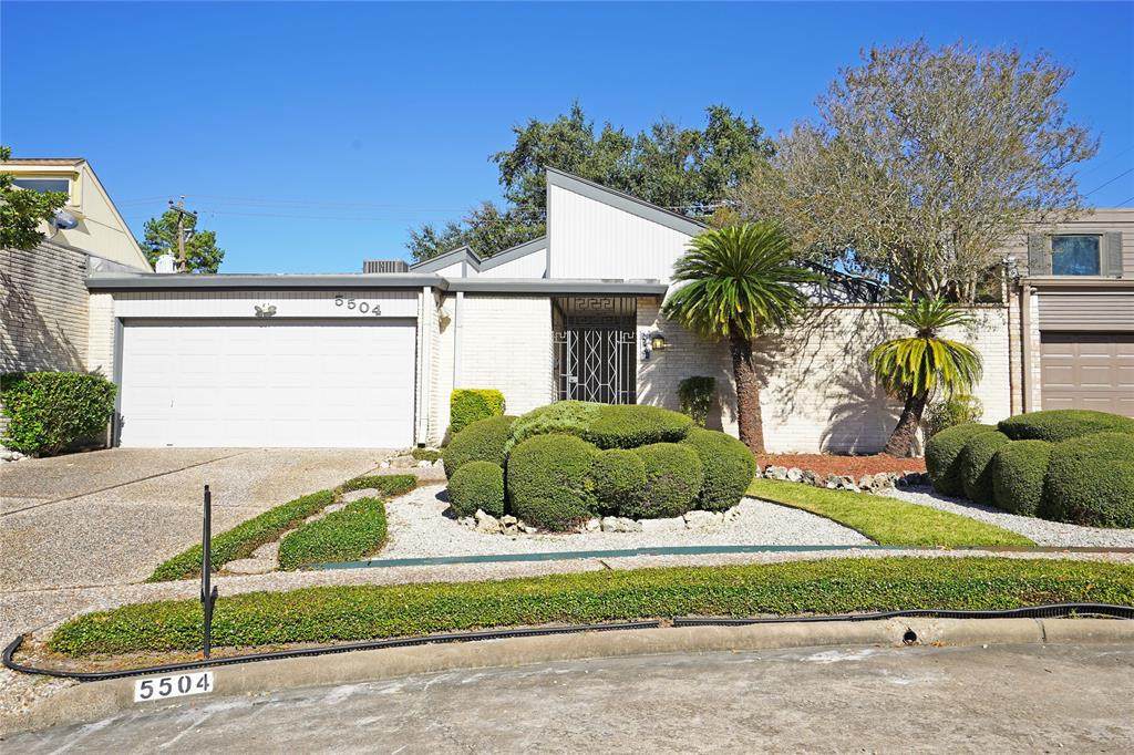 5504 Shadow Crest Street - Photo 1