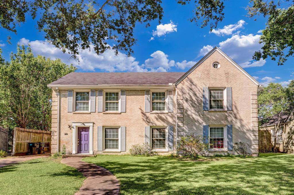 2320 Shakespeare Street - Photo 1