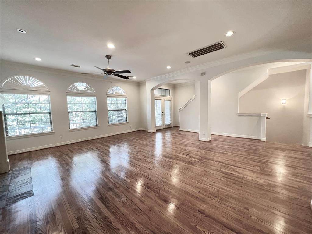 2807 Albany Street - Photo 1