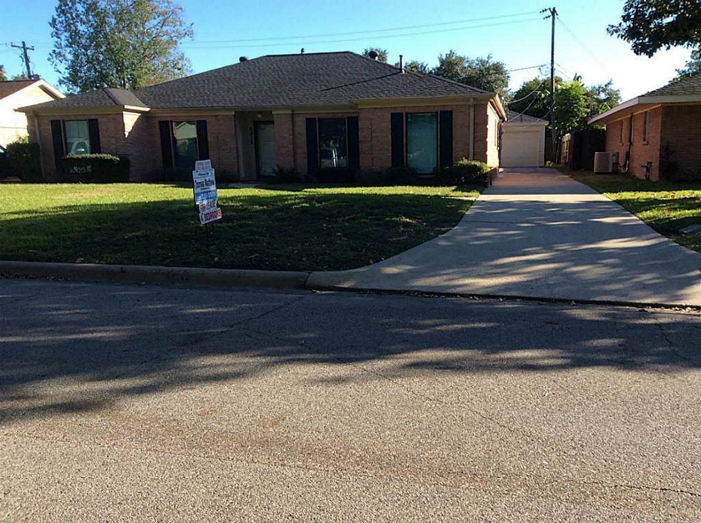 4835 Sanford Road - Photo 1