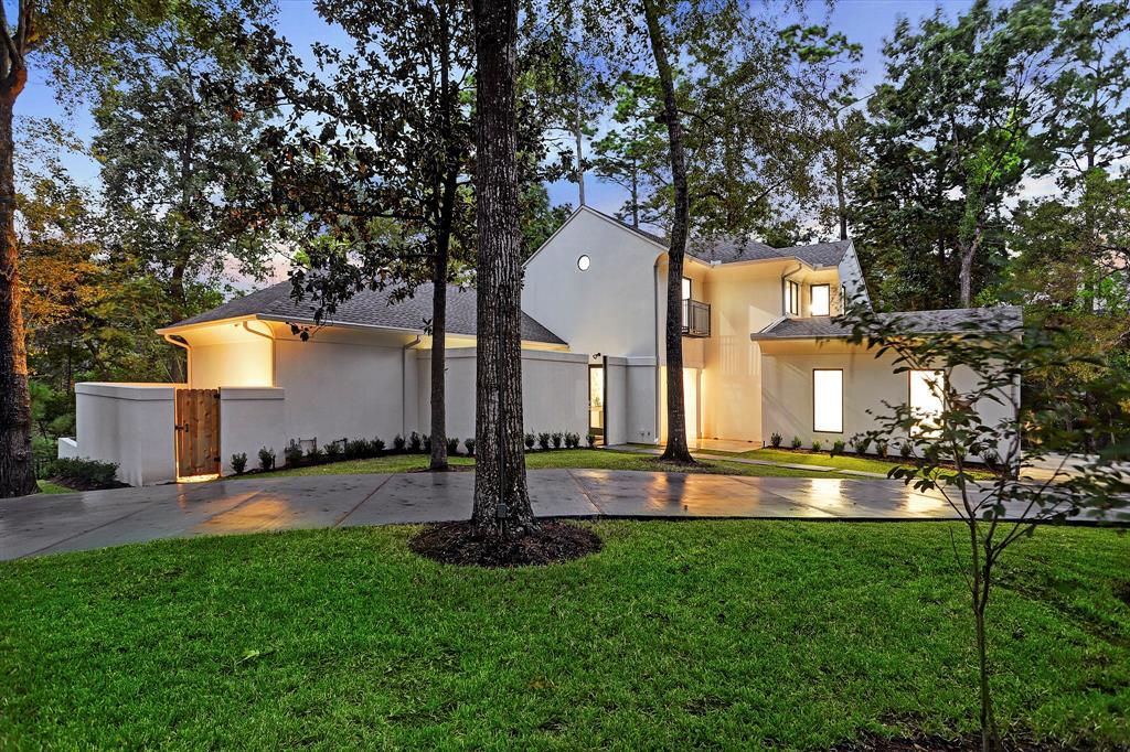 111 Stablewood Court - Photo 1
