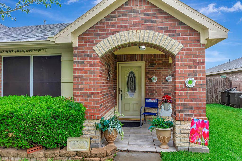 394 Sherandoe Lane - Photo 1