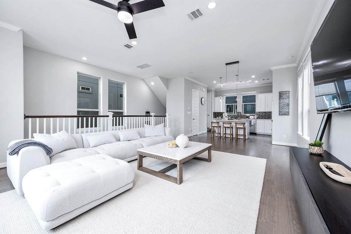 2022 Groveland Glen Drive - Photo 1