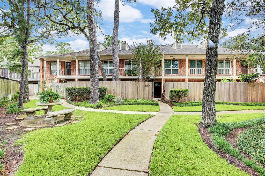 835 Wax Myrtle Lane - Photo 1