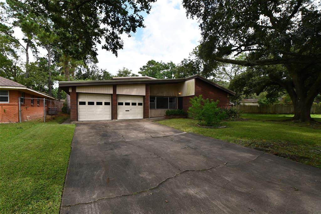 2035 Sieber Drive - Photo 1