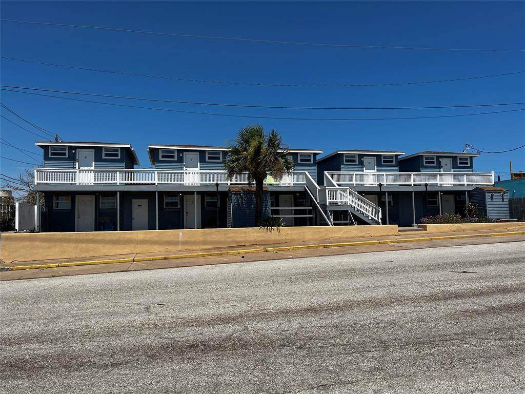 1102 St Mary S Boulevard - Photo 1