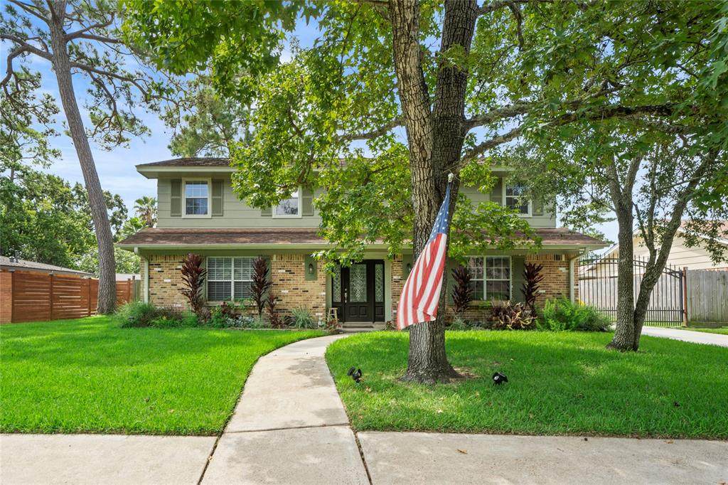 927 Hackberry Street - Photo 1