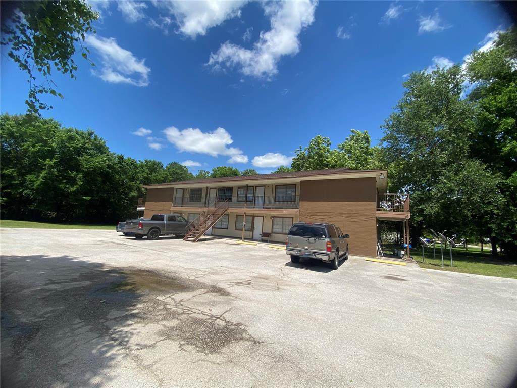 208 Kelly Street - Photo 1