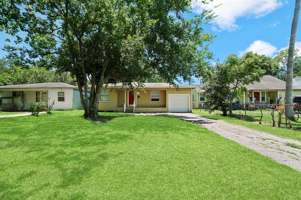 33 18th Avenue - Photo 1