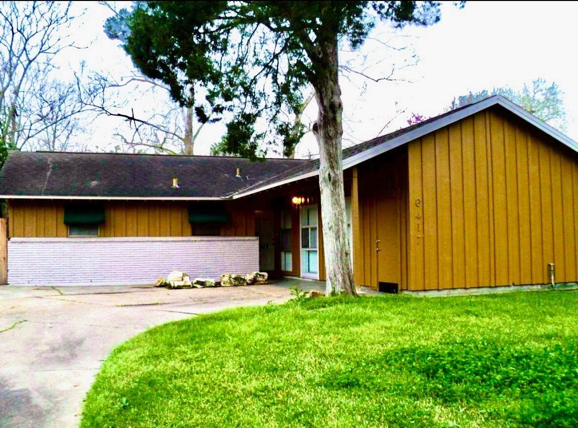 6417 Edgemoor Drive - Photo 1