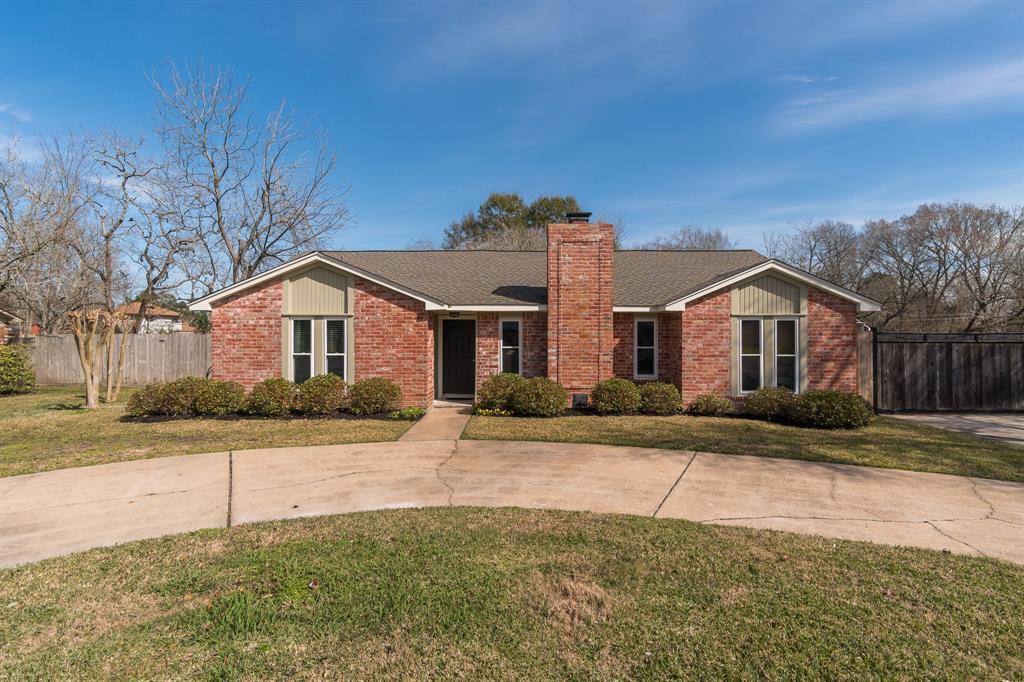18603 Anne Drive - Photo 1