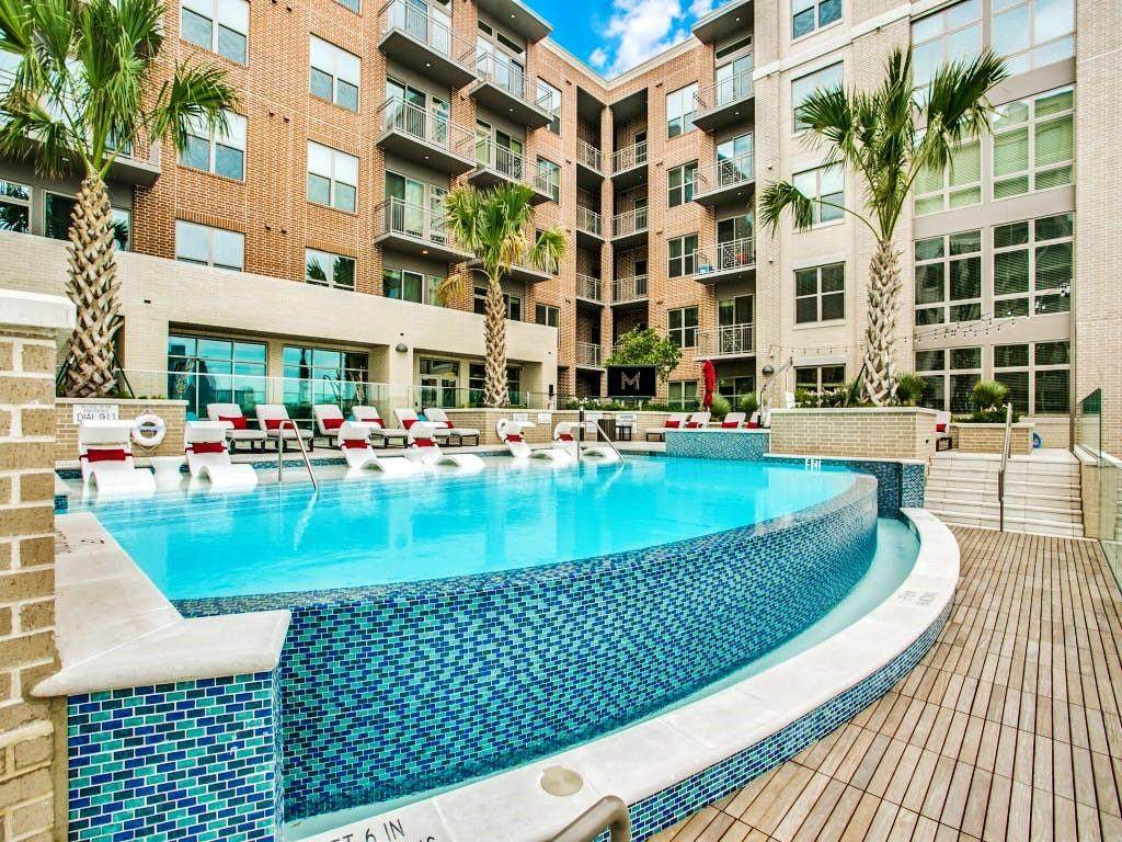 1320 Montrose Boulevard Boulevard - Photo 1