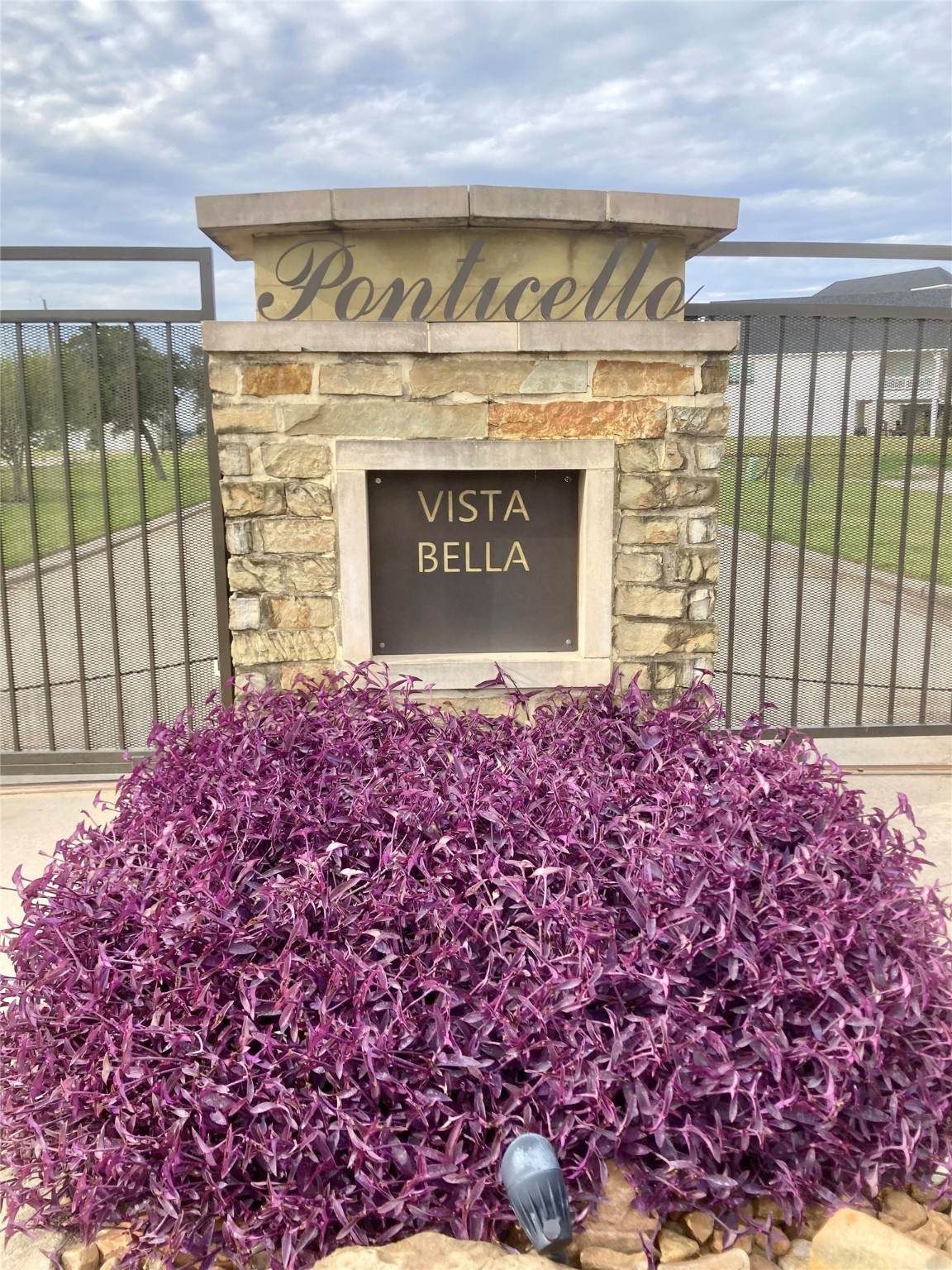 710 Vista Bella - Photo 1