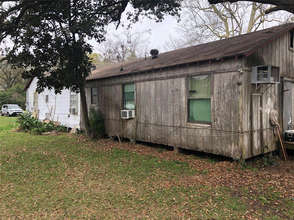 741 Winding Road - Photo 1