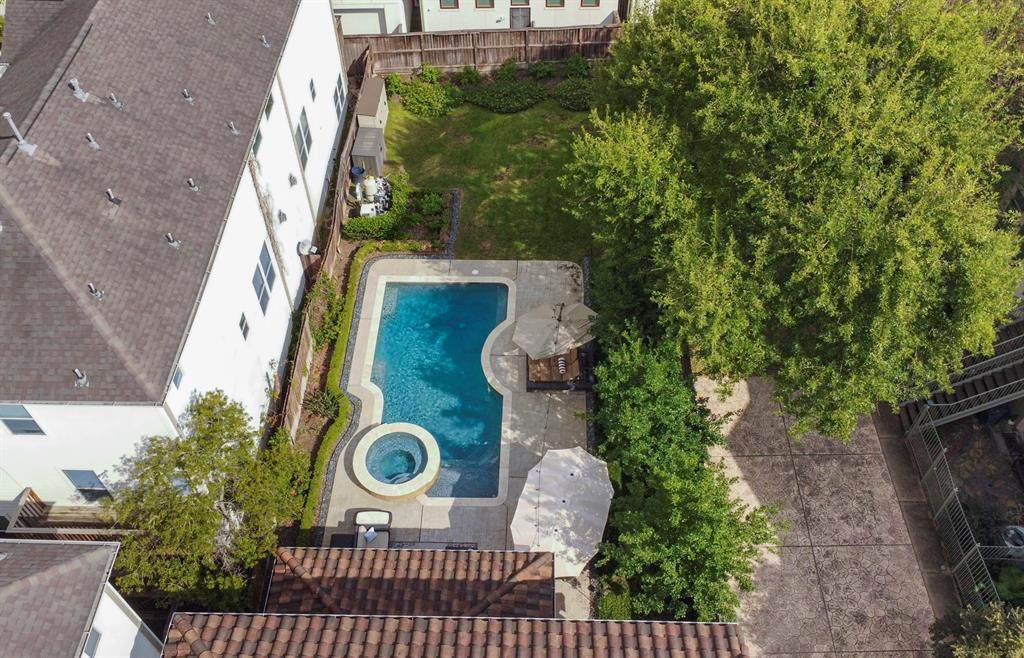 124 Detering Street - Photo 1