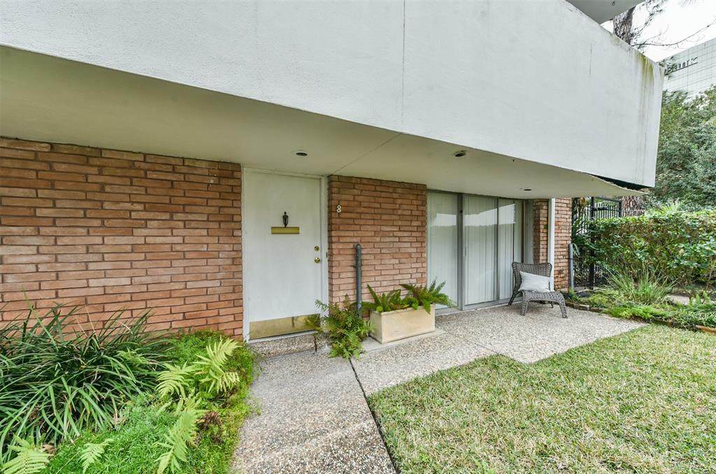 513 Post Oak Lane - Photo 1