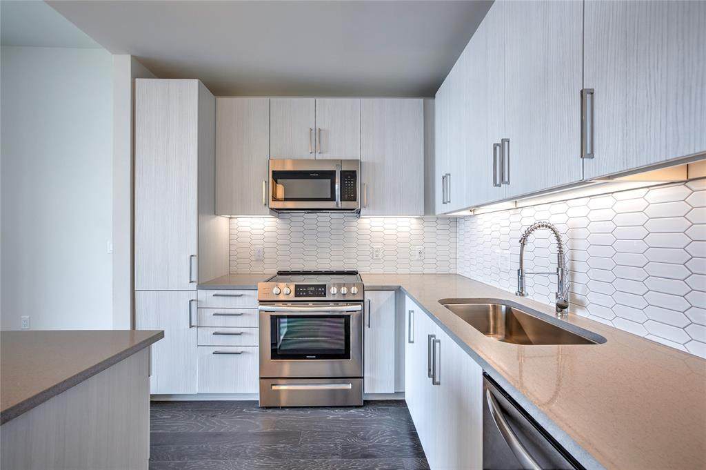 3300 Main Street - Photo 1