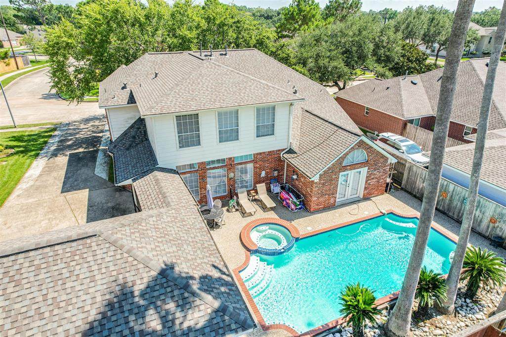 2702 Briar View Drive - Photo 1