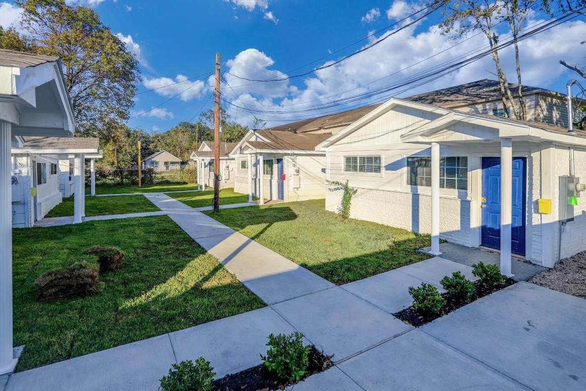3823 Lydia Street - Photo 1
