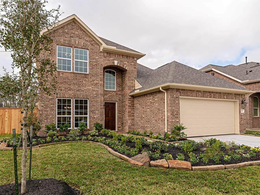 8003 Brooks Crossing - Photo 1