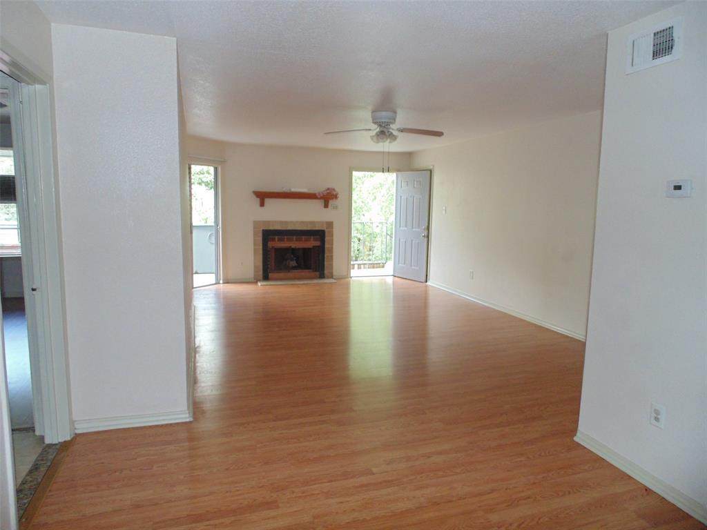 9797 Leawood Boulevard - Photo 1