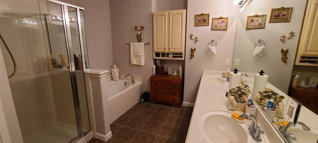 443 Oak Chase Drive - Photo 1