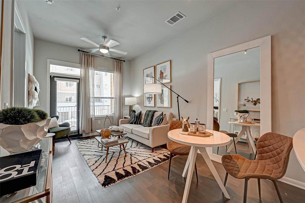 920 Westcott Street - Photo 1
