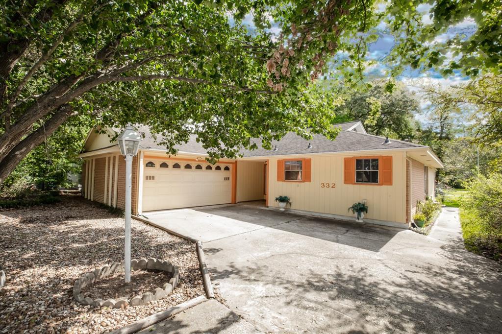 332 Rolling Hills Drive - Photo 1