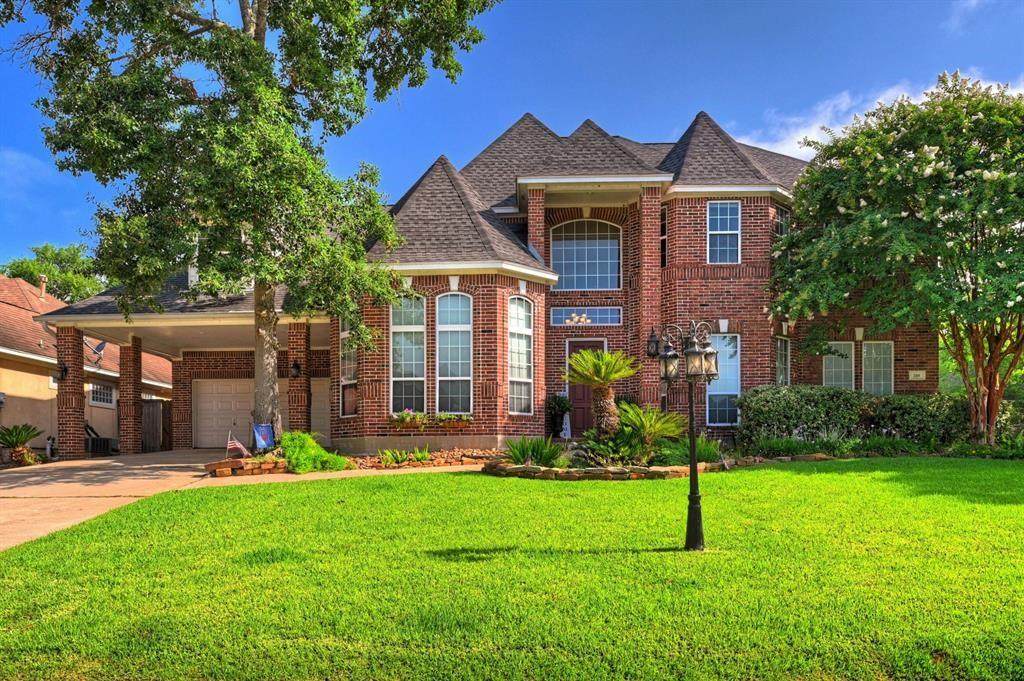 289 Waterford Way - Photo 1