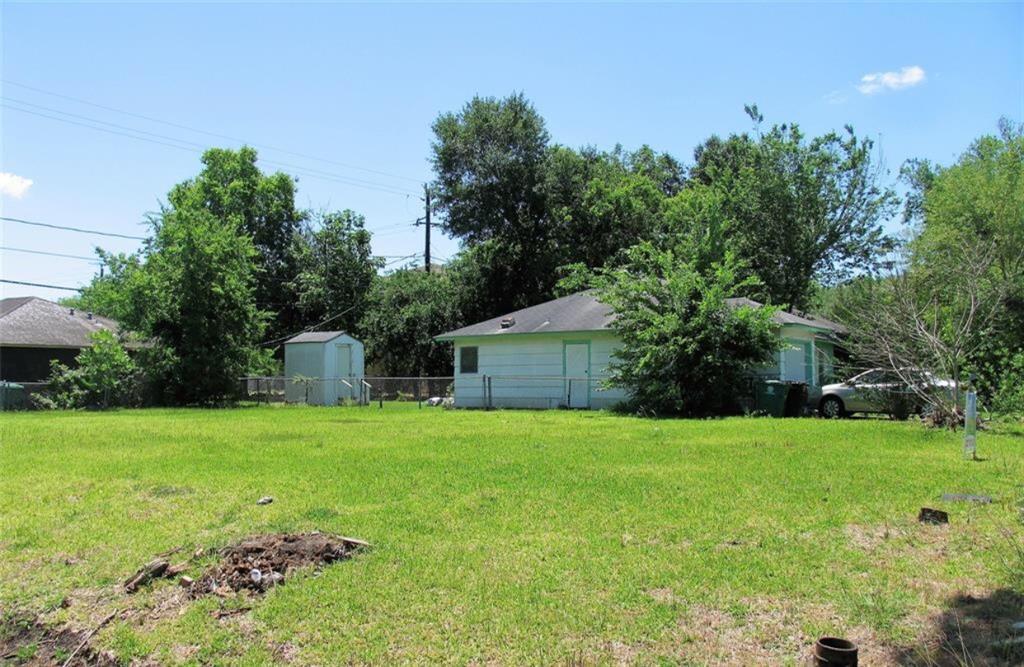 3221 Jarvis Street - Photo 1