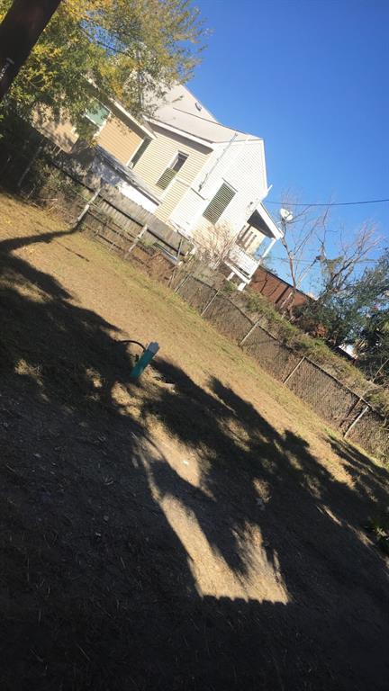2625 Ball St - Photo 1
