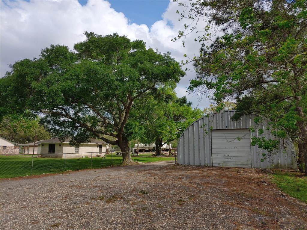 2042 County Road 99 - Photo 1