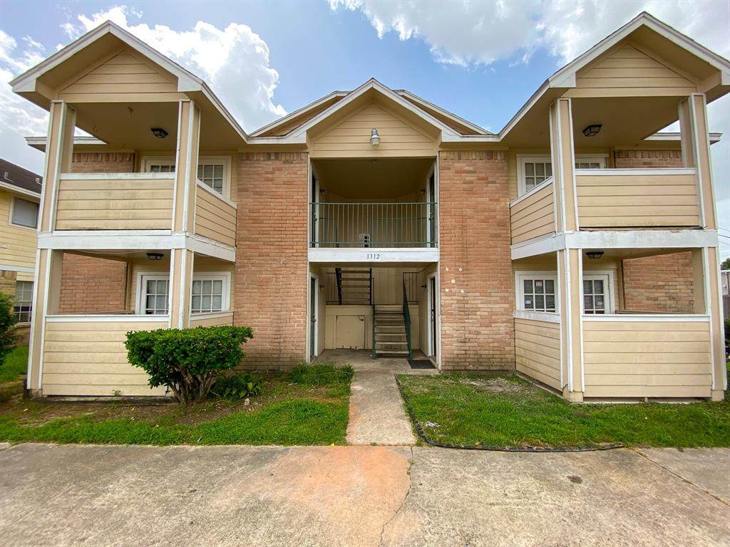 1312 Brenda Lane - Photo 1