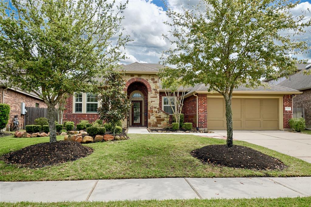17610 Fossil Ridge Lane - Photo 1