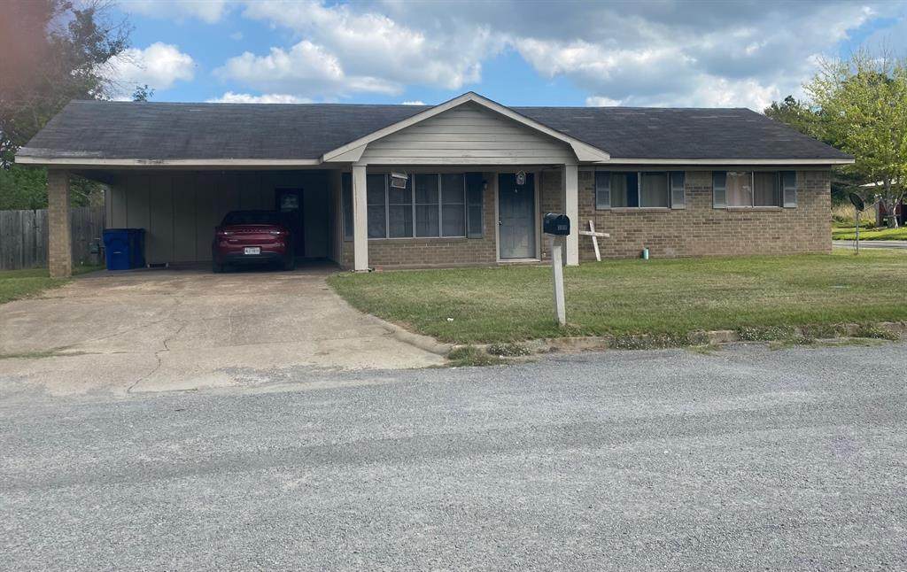 111 Heather Street - Photo 1