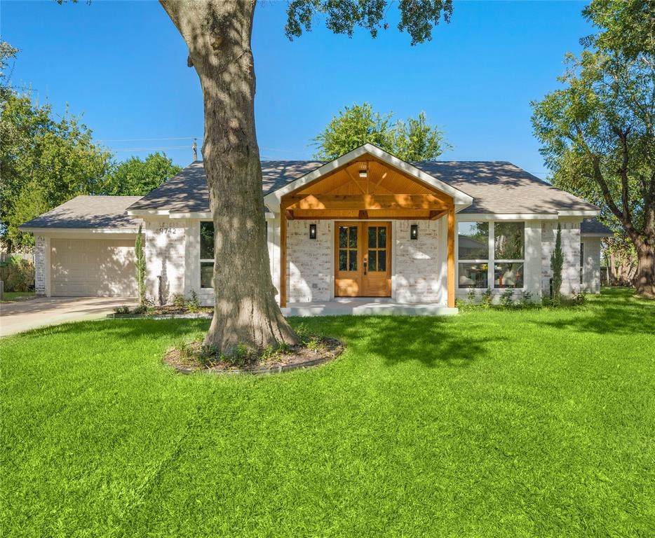 9742 Lawngate Drive - Photo 1