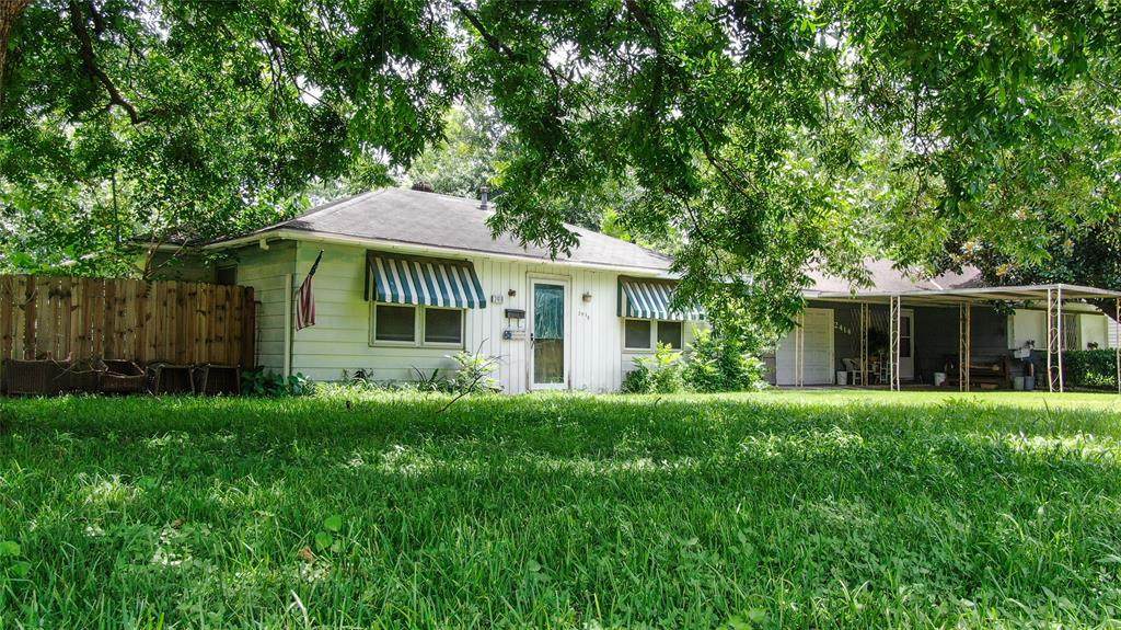 2418 Roy Circle - Photo 1