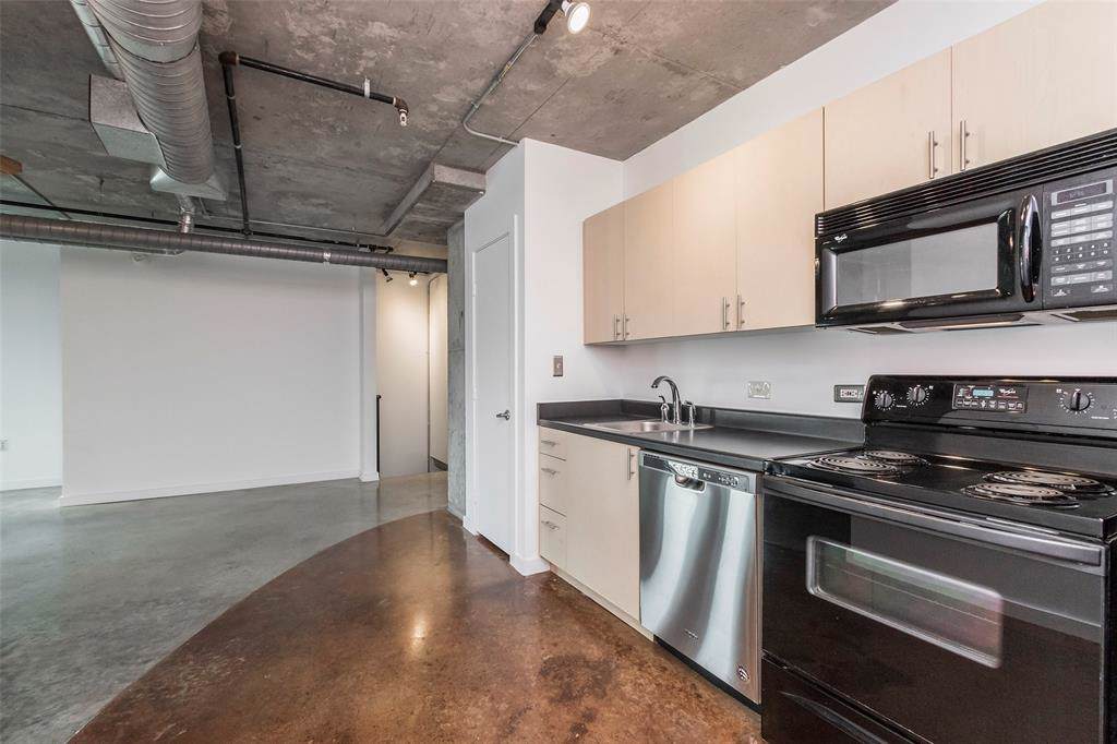 2000 Bagby Street - Photo 1