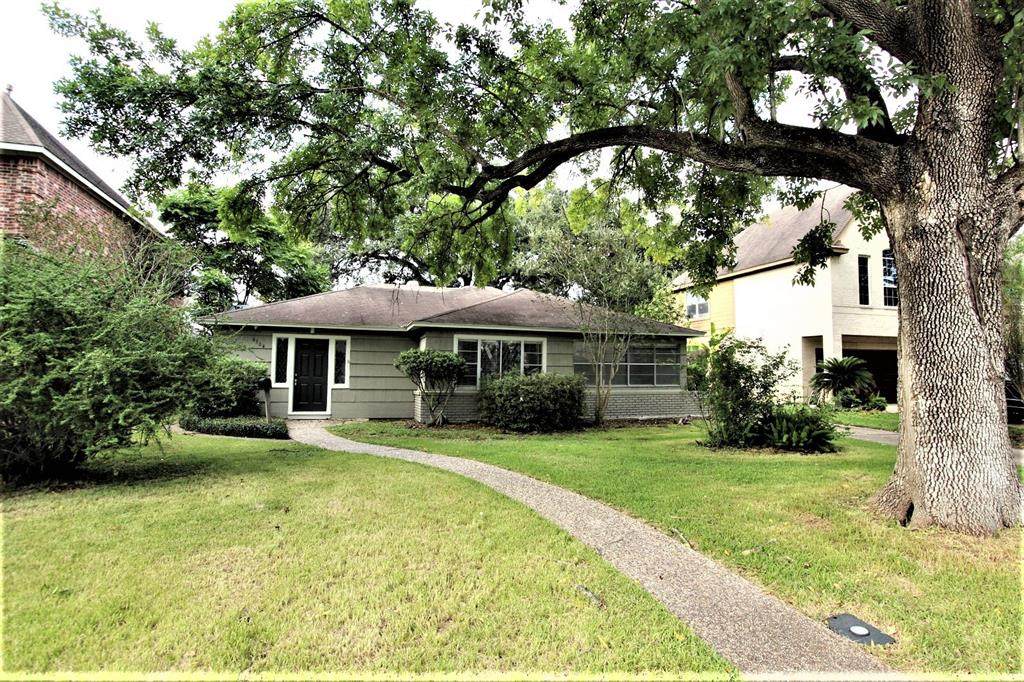 4504 Maple Street - Photo 1