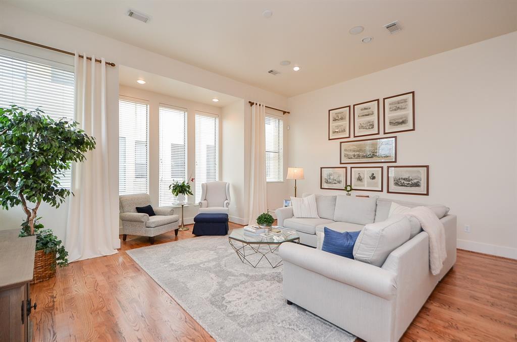 970 Patterson Street - Photo 1
